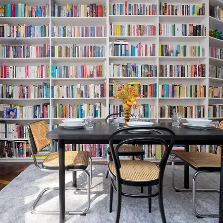 Atmospheric 1 Bedroom By Renters